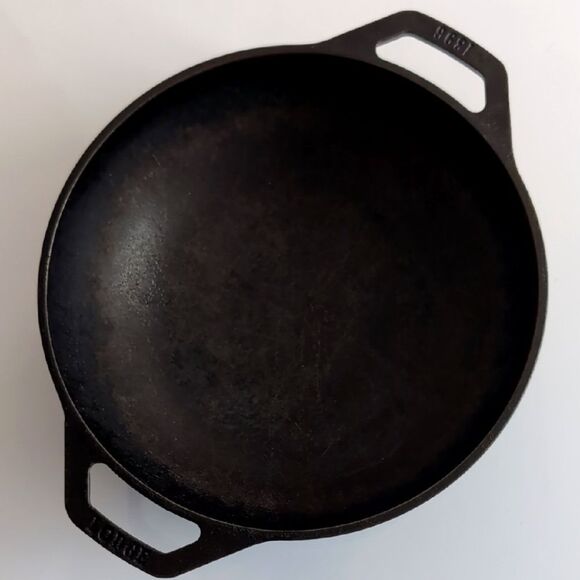 Lodge Cast Iron Wok / Deep Pan Made In US - Picture 1 of 7